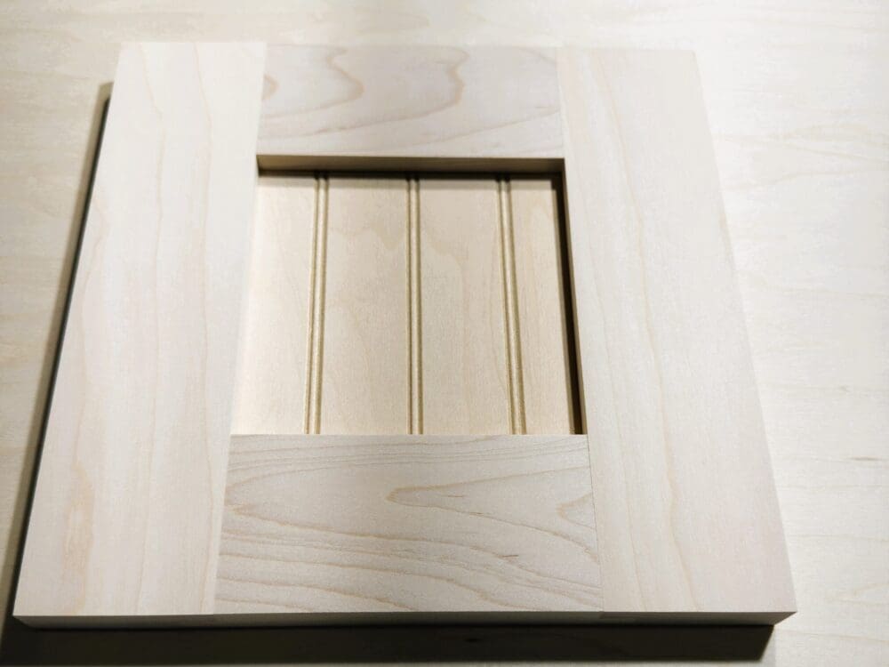 Flat-panel door sample with beaded panel profile