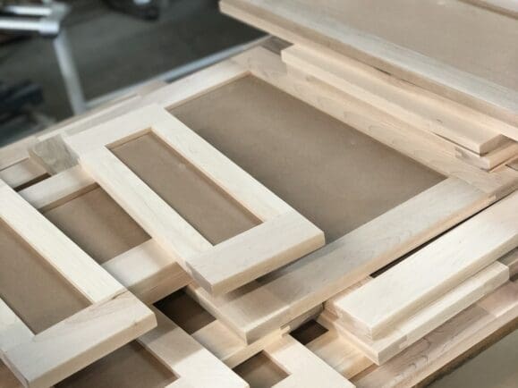Shaker Flat Panel